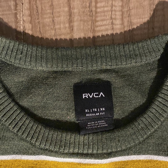A XL striped sweater from RVCA - Picture 3 of 3